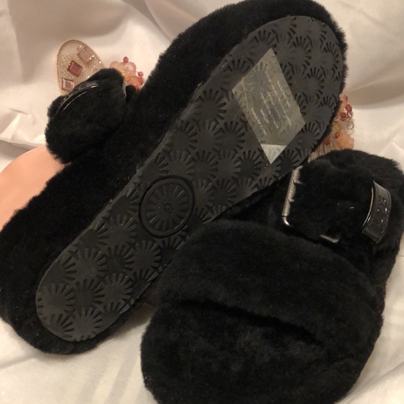 UGG FUZZ YEAH sheepskin Slippers  Slide Sandals 7 - Picture 3 of 4
